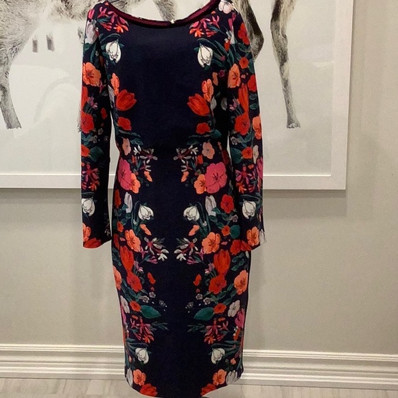 Stunning floral border sheath dress - Picture 3 of 4